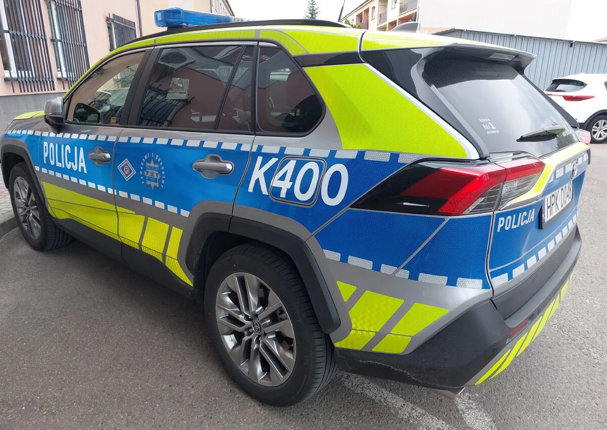 Potrącenie nastolatki na hulajnodze w Dębicy – apel o ostrożność