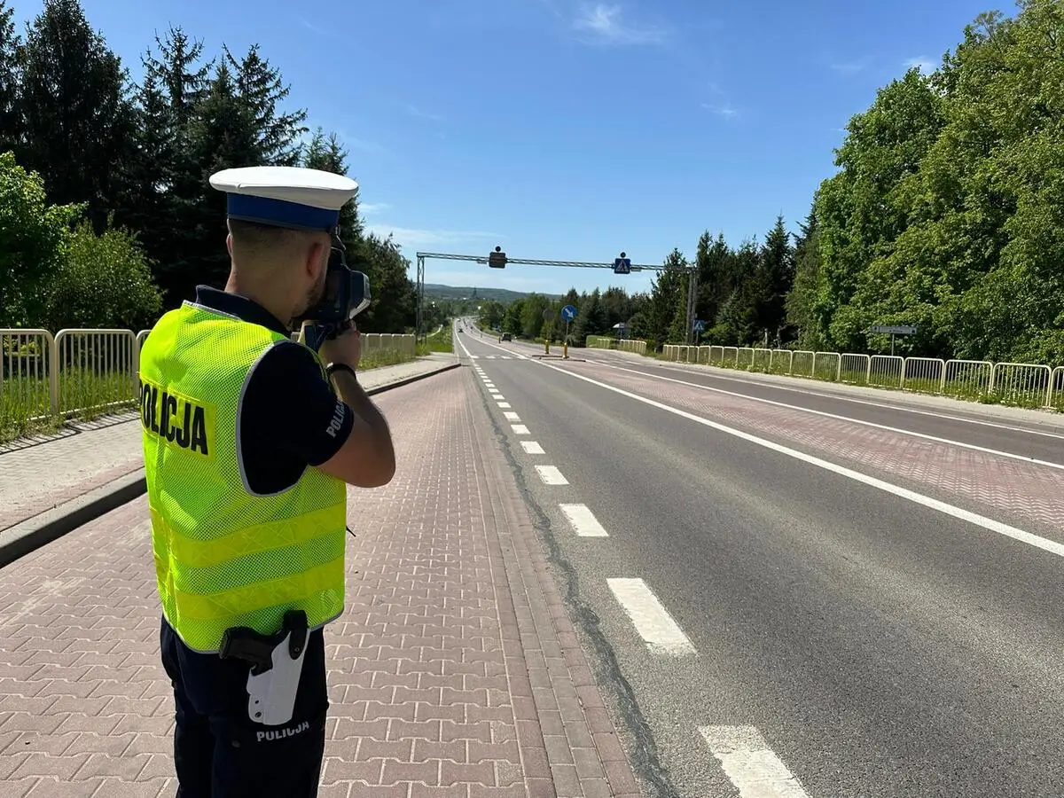Wojewódzkie działania 'Prędkość' policji w Dębicy
