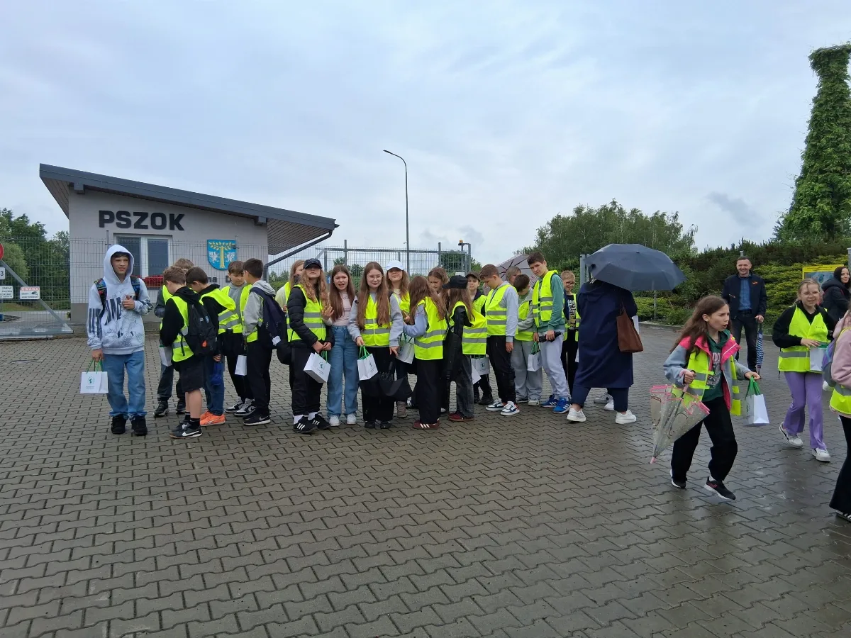 Uczniowie Szkoły Podstawowej nr 11 w Dębicy zwiedzili PGO w Paszczynie